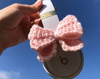 Cute Bow Charm accessory for Headphones , Crochet Headphone Charm, Handbag Bow Accessory Gift for sister Gift for friend Gift for Girlfriend