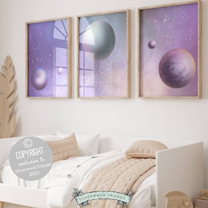 ピンクの宇宙プリント、女の子の赤ちゃんの保育園のプリント、女の子の宇宙の部屋の装飾、保育園のプリント、女の子の保育園の装飾、ピンクの宇宙のデジタルプリント