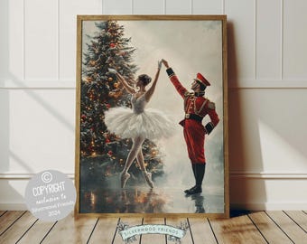 Könnte beinhalten: Eine Ballerina in einem weißen Tutu tanzt mit einem Spielzeugsoldaten in roter Uniform vor einem geschmückten Weihnachtsbaum. Das Bild ist ein Gemälde.