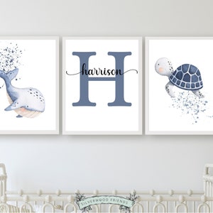 Impresión de guardería con nombre de bebé, animales del océano, impresión de ballena, impresión de tortuga, impresión de guardería con vida marina, impresión de nacimiento personalizada, arte de pared de guardería con temática marina para niños