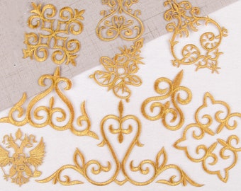 Gouden kant applique, Borduurwerk Swirls Bloeit Barokke stijl ijzer op kant Patch trim voor Renaissance jurk, middeleeuws kostuumontwerp, 1 st