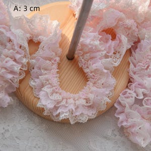 Weiches gekräuseltes Chiffon Spitzenband, 3-lagig plissiertes Spitzenband, schmale Quiltborte für Puppenkostüm, Kragen, Socken, Manschette, 1 Yard