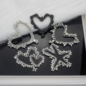 Gorgeous Heart Embroidery Rhinestone Applique Patch, Crystal Love Heart Patch for Coat, T-Shirt, Costume Design, Millinery