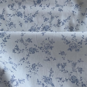 Elegant Blue Floral Prints Fabric, Cotton Fabric with blue flowers, for Shirt quilting, Skirt, Tops, Headband, Costume, Apron, 1 Yard