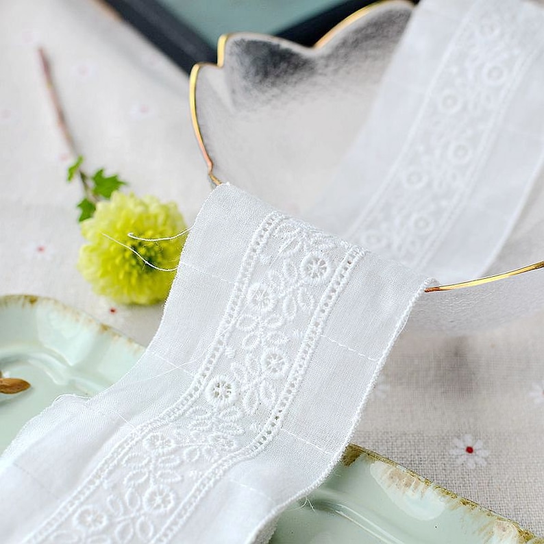 Embroidered Cotton Lace Trim, Narrow Floral Cotton Lace, Cotton Trim in off white, garment sewing trim Flower trim