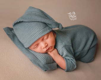 The perfect blue - newborn photography longsleeve footless sleeper, 3 pieces with matching hat and pillow RTS
