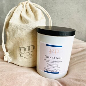 Pure Soy Wax Candle come with high quality glass jar & Black timber lid &cotton drawstring bag