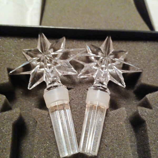 Waterford Cut Crystal Star Congratulations Pair Wine Bottle Stoppers in Box