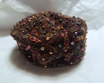 Vintage Womens Colorful Beaded Hat Paisley 1960s Style Voguemont Boho Size Small