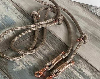 Adjustable rope leash for small dogs made from 8 mm PPM rope