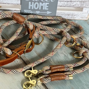 Adjustable leash and collar Tartan beige with brass fittings and leather personalized in a set or individually