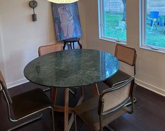 Tablero de mármol Verde Guatemala: Mesa de centro redonda personalizada