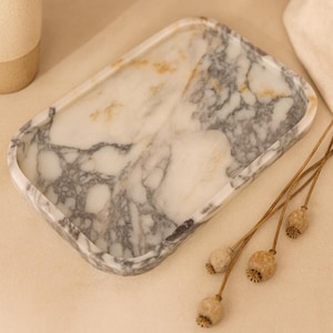 Bandeja de mármol Calacatta Viola: Bandeja de piedra hecha a mano para servir y organizar consolas