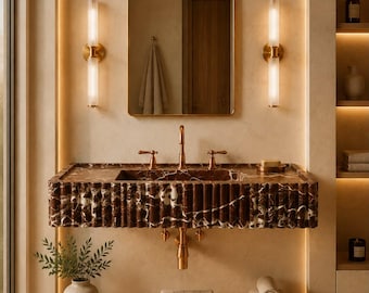 Lavabo de mármol Rosso Levanto para montaje en pared, con borde festoneado y diseño estriado, ideal para tocador.