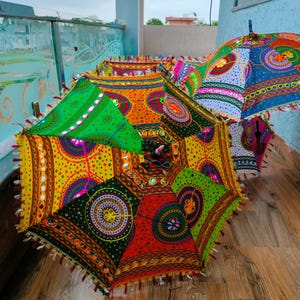 Wholesale Lot Indian Decorative Umbrellas for Wedding Mehandi Party Decor Women Sun Protection Parasols Diwali Christmas Garden Umbrellas