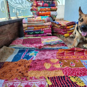 Wholesale Lot Of Indian Vintage Throw Patchwork kantha Quilt Handmade Cotton Bedspread Reversible Assorted Multicolor Blanket 85X55 Inch image 16