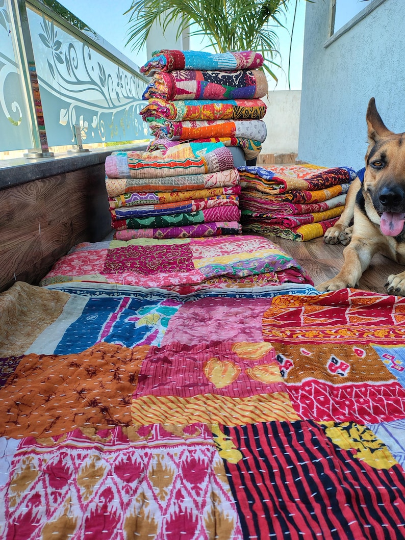 Wholesale Lot Of Indian Vintage Throw Patchwork kantha Quilt Handmade Cotton Bedspread Reversible Assorted Multicolor Blanket 85X55 Inch image 16