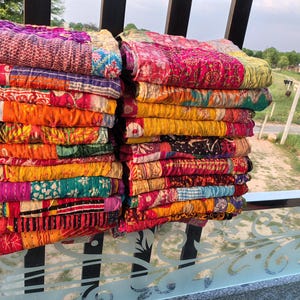 Wholesale Lot Of Indian Vintage Patchwork kantha Quilt Handmade Blanket bedspread Reversible Cotton Assorted Quilt 85X55 Inch