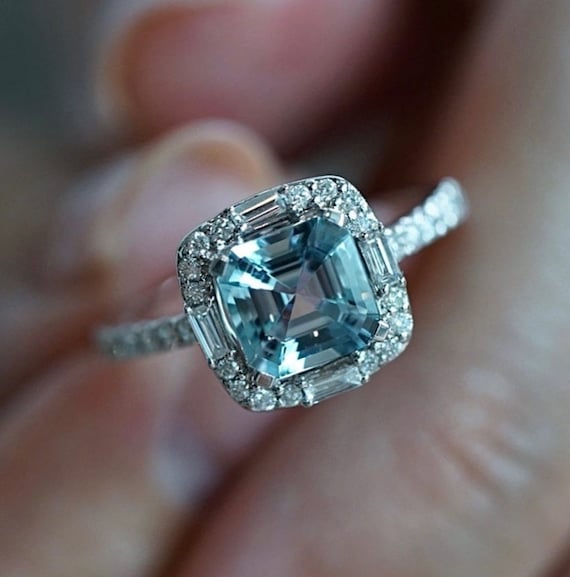 Asscher cut aquamarine online
