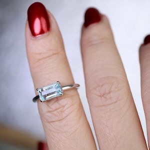 Aquamarine Engagement Ring Bridal Wedding Ring Personalized Gift For Her 925Sterling Silver Unique Aquamarine Ring Emerald Cut Aquamarine