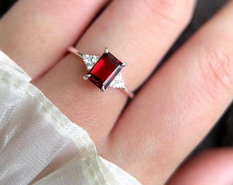 Bague rubis taille émeraude créée en laboratoire : cadeau d'anniversaire en argent sterling 925