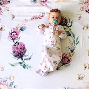 Maandelijkse babyfoto, kijk hoe ik groei, bloemen mijlpaaldeken, mousseline groeispoor, kinderkamer decor, pasgeboren foto baby