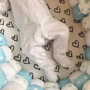 Swaddle de musselina de corações/cobertor de musselina/gaze de algodão/pano para arrotar/capa de amamentação/presente de chá de bebê/envoltório de swaddle