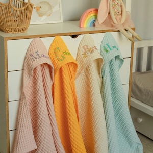 Personalized Baby Hooded Towel – Organic Cotton Waffle Bath Towel for Newborns & Kids, Custom Baby Gift, Soft Infant Shower Towel