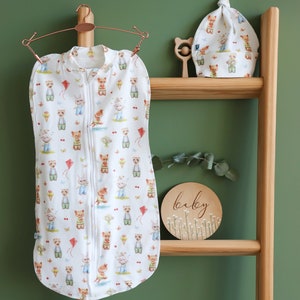 Weißer Cocoon zip up easy swaddle und Mütze Set mit Tierdruck für Neugeborene Geschenk