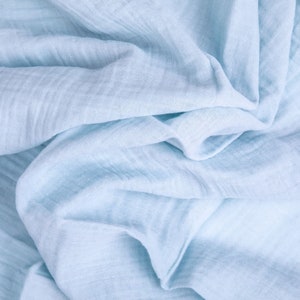 Swaddle de musselina azul claro/cobertor de musselina/gaze de algodão/pano para arrotar/capa de amamentação/presente de chá de bebê/envoltório de swaddle