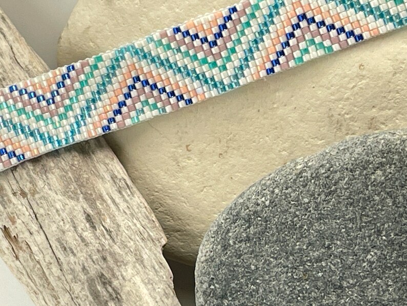 Talia woven bracelet made of Miyuki beads image 4