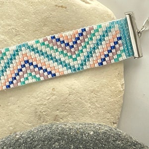 Talia woven bracelet made of Miyuki beads image 2