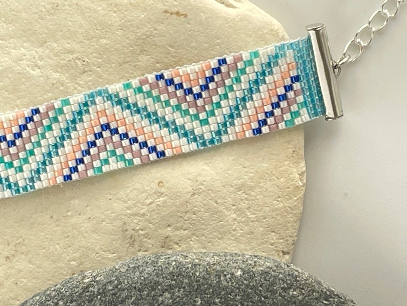 Talia woven bracelet made of Miyuki beads image 2