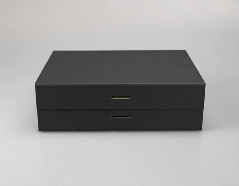 Luxury Gift Box|Magnetic Gift Box|Bridesmaid Maid of Honour gift box|Best man gift box|Personalised Name Box|Birthday Box|Groomsman Box
