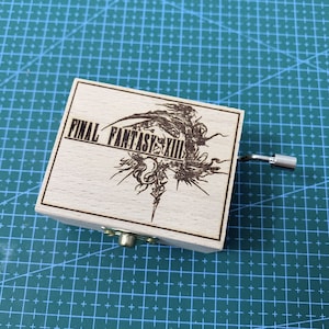 Final Fantasy XIII FF13 Blinded By Light Senkou Lightning Hand Cranked Wooden Melody Music Box Personalized Engraved Gift