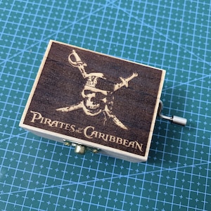 Pirates of the Caribbean Main Theme He&#39;s a Pirate Hand Cranked Wooden Melody Music Box Personalized Engraved Gift