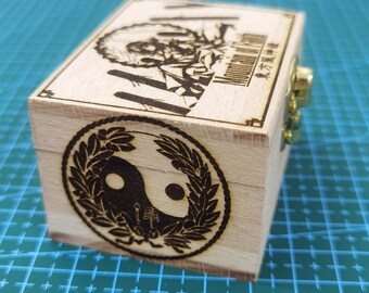 東方〜信仰の山 神々が愛した幻想郷アニメテーマオルゴール 木製