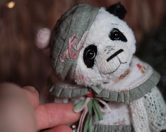 リアルなスタッフ付きレッサーパンダのおもちゃ OOAK コレクター向け