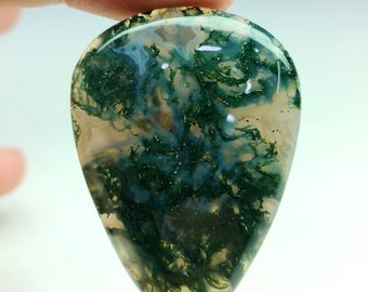 Natural Moss Agate Palm Stone, Jewelry Pendant (44x31 MM, 68 Carat)