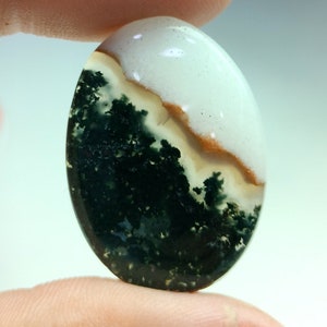 Natural Moss Agate High Quality, A one Quality Agate Palm Stone For size Making Jewelry Pendent size 30x22 MM And weight 32 carat.