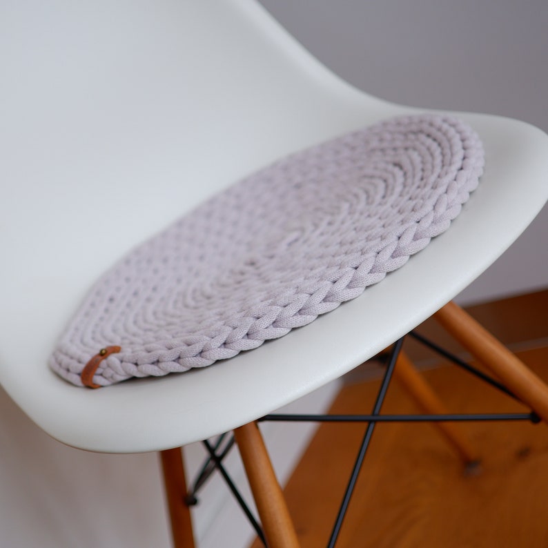 Crocheted seat cushion / seat cushion / chair cushion image 2