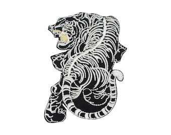 Panther Animal Tiger Animal Logo Iron-On Patch, Vinyl Player Badge, Vintage Decorative Patch, DIY Embroidery, Embroidered Applique