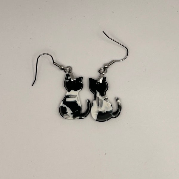 Marbled Black and White Cat Earrings