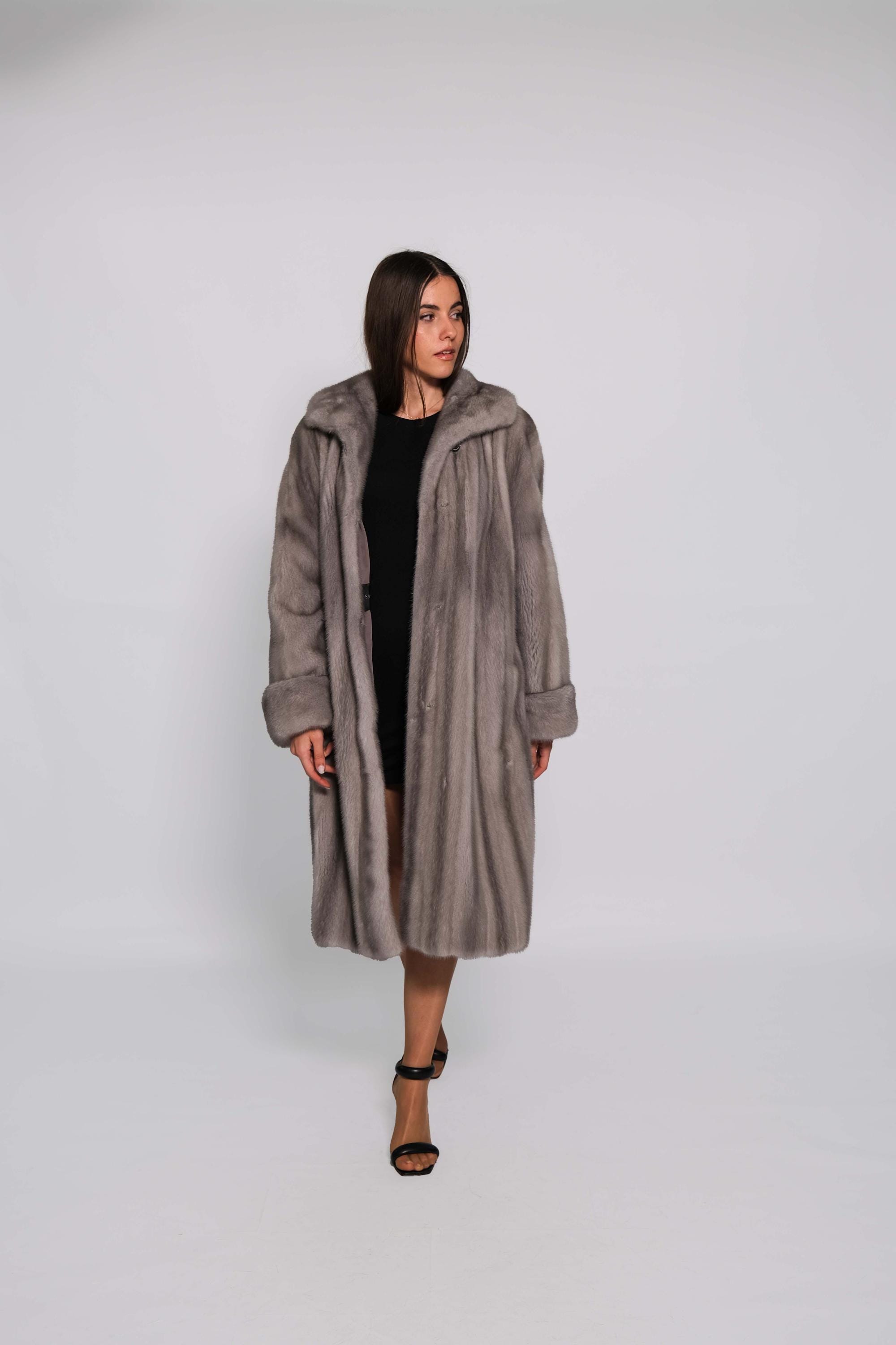 Sapphire Mink Fur Coat, Elegant and Cozy Winter Fur, Made of Top 
