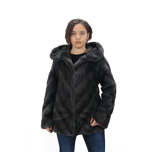 Veste à capuche en fourrure de vison Saga : gris bronze, taille 34