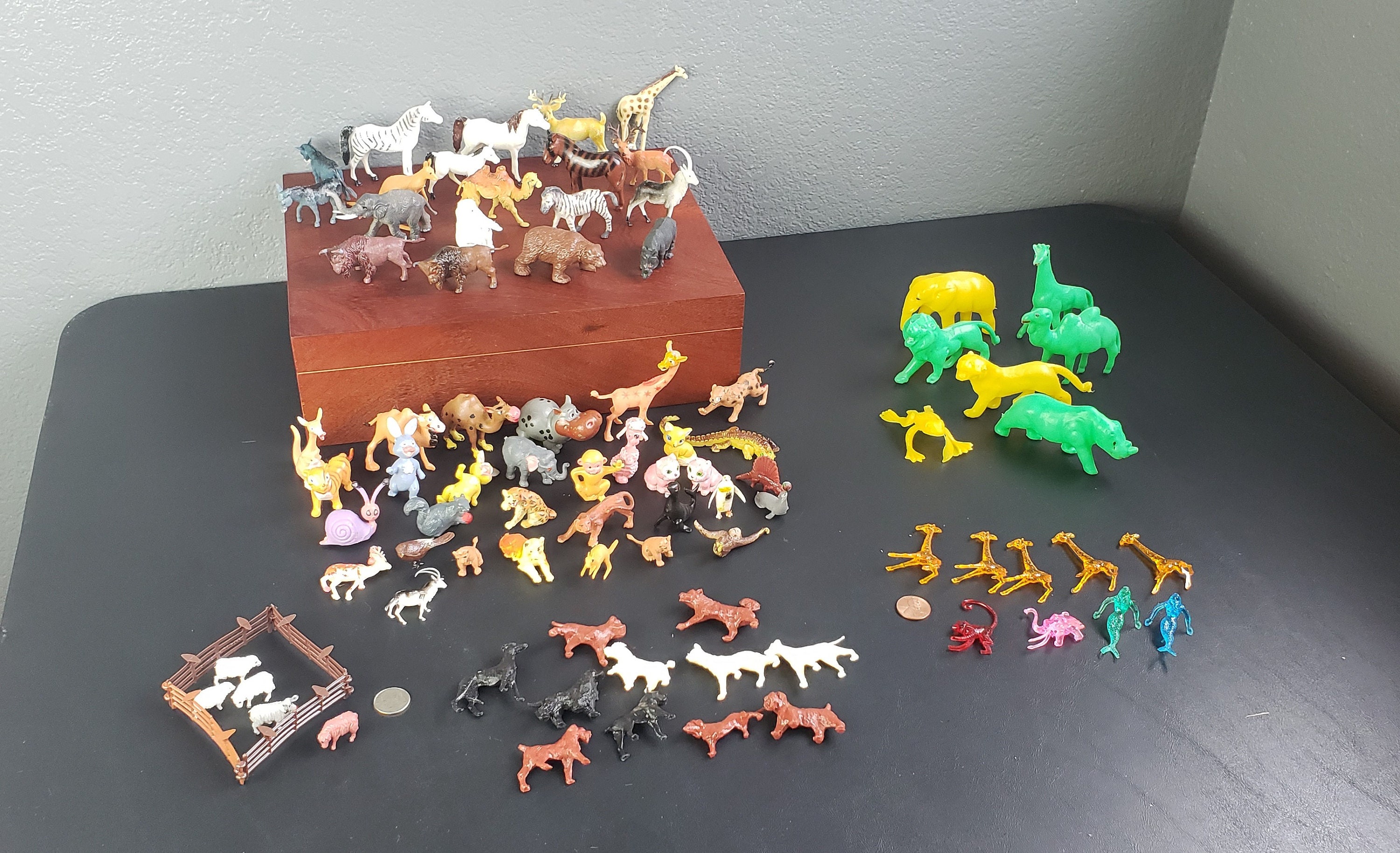 Plastic Circus Animals - Etsy Plastic Circus Animals - Etsy