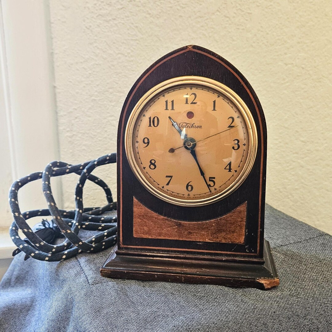 Warren TELECHRON Shelf Clock 1930s-40s - Wood Cathedral Gothic Style ...