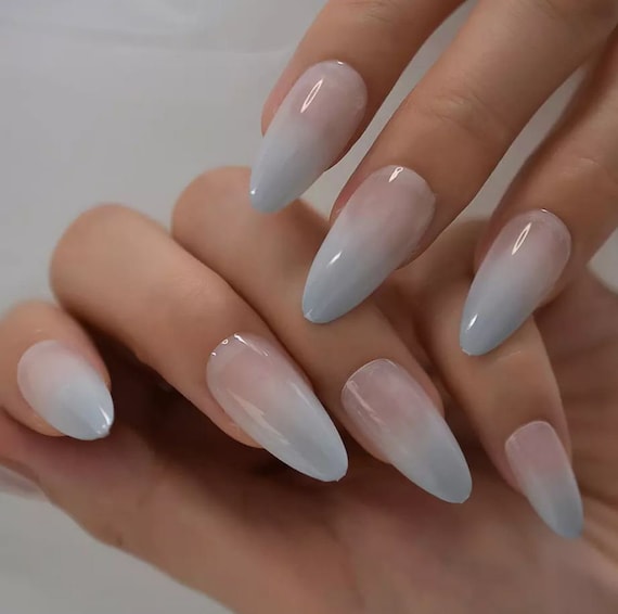 Light blue ombre nails deals