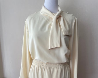 Size 2XL - Vintage Two Lemon Yellow Piece Skirt Suit