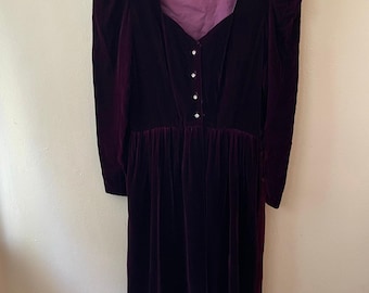 Size M - Vintage 90s Liz Claiborne Size 10 Purple Velvet Dress